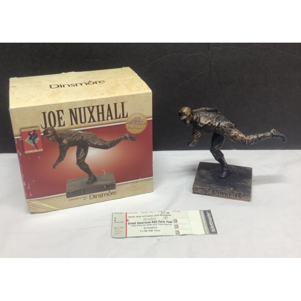 Joe Nuxhall Dinsmore 2013 Signature Sculpture Series MLB Cincinnati Reds Statue